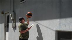 Most Times To Dribble A Basketball Off The Side Of A Building In 30 Seconds