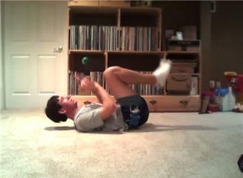 Most Unique Consecutive Ab Exercises While Juggling Three Balls