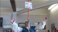 Longest Time Balancing 25 Newspapers On Top Of A Pole On Chin