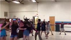 Most People Performing Air Guitar Windmill At Once