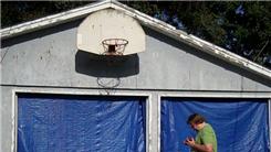 Most Consecutive One-Handed Four-Ball Flashes In 15 Seconds