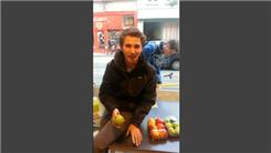 Most Consecutive Apples Licked