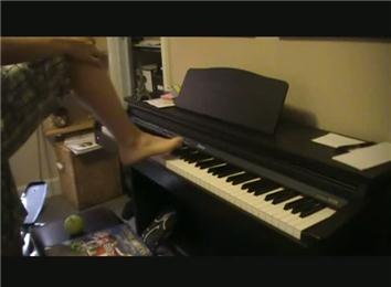 Fastest Time To Play Every Black Key On A Piano With One Toe
