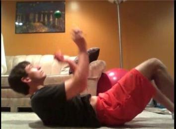Most Crunches Performed While Juggling Three Balls