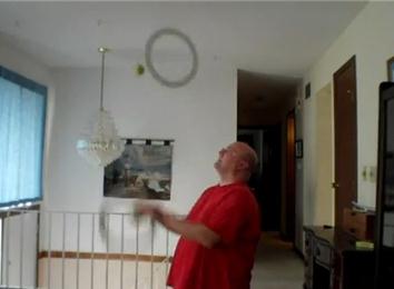 Most Catches While Juggling Four Objects And Performing The Saturn Trick