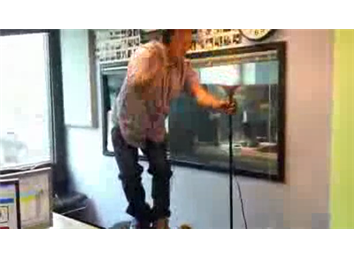 Fastest Time To Change A Light Bulb While Standing On Someone\'s Back