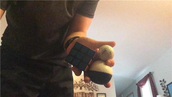 Longest Time Juggling A Rubik\'s Cube, A Golf Ball, And A Juggling Ball