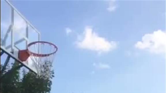Most Successful Basketball Shots Made By Two People Alternately