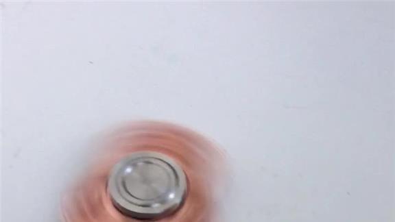 Longest Time Spinning A Fidget Spinner On The Floor