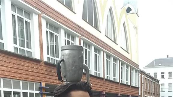 Longest Time Balancing a Can on Your Head