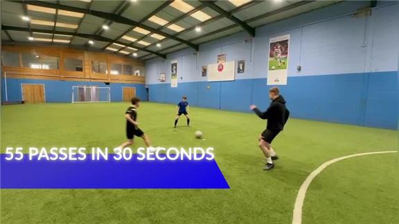 Soccer Passing 55 Passes in 30 Seconds With 3 Players