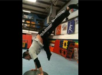 Longest Handstand On A Pommel Mushroom | World Record | Michael Louis