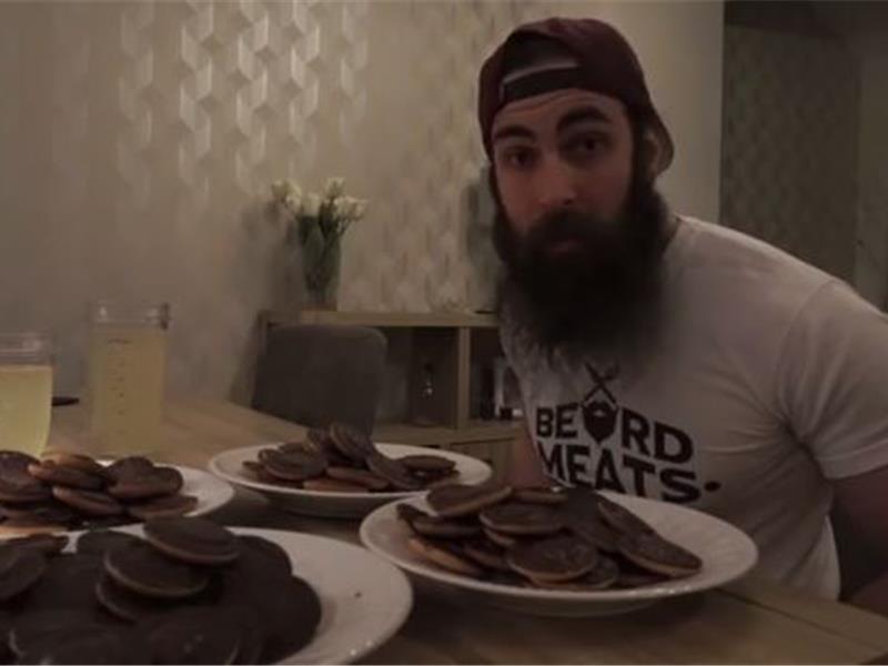 Fastest Time To Eat 100 Jaffa Cakes World Record Adam Moran