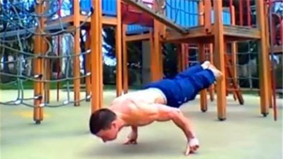 Video: Armenian achieves record for most handstand push ups in one