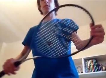 Longest Time Balancing Tennis Racquet Vertically On Knee | World Record ...